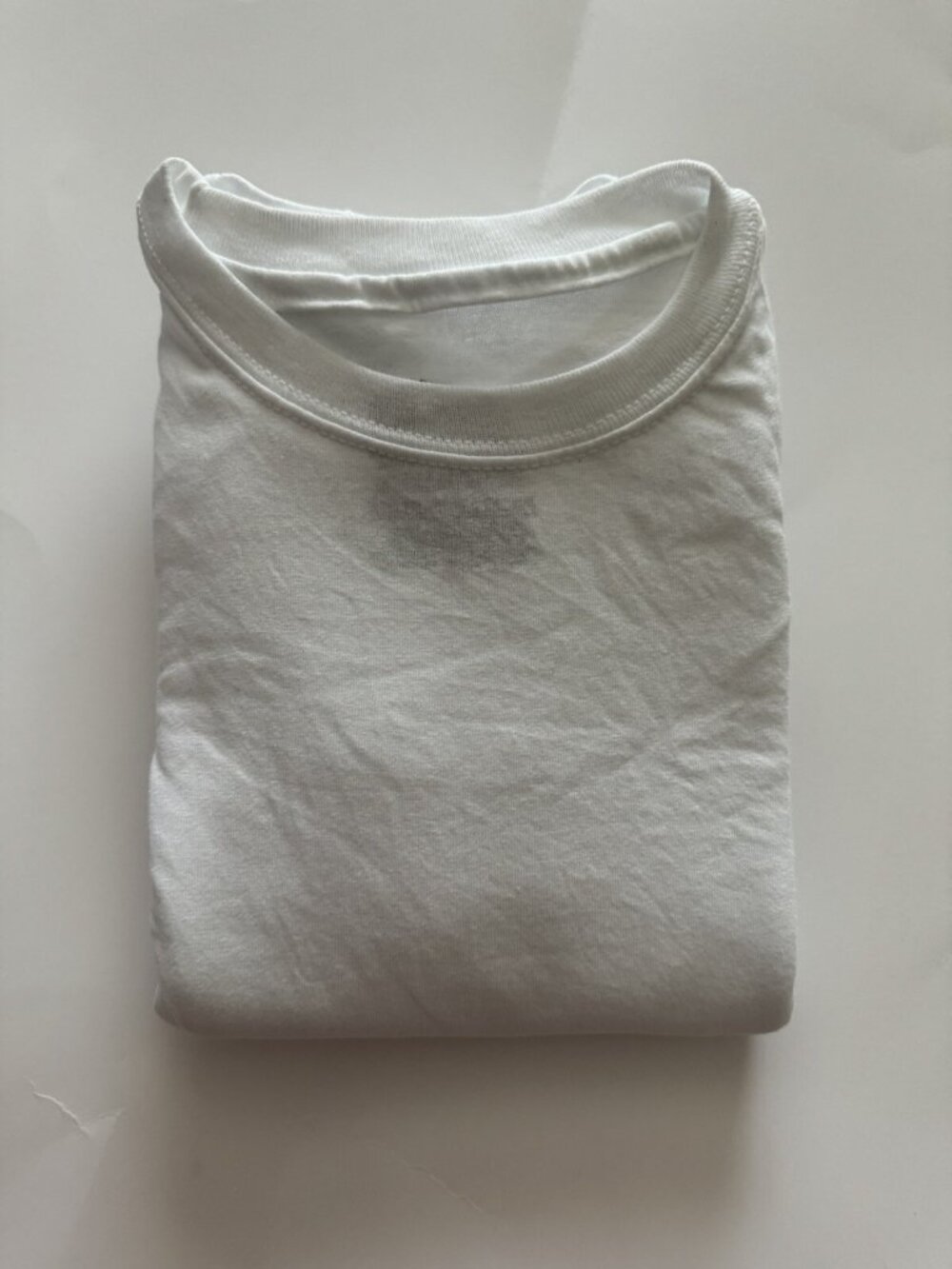 Hanes Boys' Size XS 4-5 White Crew Neck Tagless SS T-Shirts 5 Count Pack OPN PKG